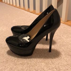 Marciano Ethel black patent pump